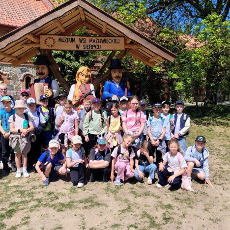 ✨🎶 Uczniowie „Trójki” odkrywają świat Frycka w Żelazowej Woli 🌿📚